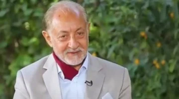 تطورات حالته الصحية.. عبد العزيز مخيون يوجه رسالة لمحبيه بعد مغادرة غرفة العمليات